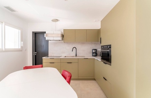 Saint-Genies-de-Malgoires Appartement | Appartement avec Jacuzzi et Sauna