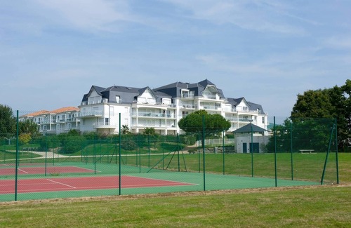 L'Aiguillon-sur-Vie Copropriété | Sur le terrain de Golf! Appartement charmant + équipé 6p