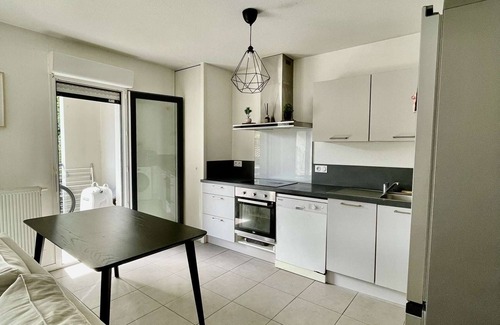 Bayonne Appartement | Apparently T3 + balcony Close to bus line and bike rental