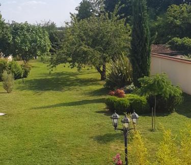 Montevrain Appartement | Appart avec terrasse, AirCon & parking clos