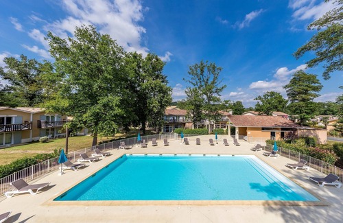 Lavardac Copropriété | Appart + Balcon/Terrasse Proche Du Cours De Golf