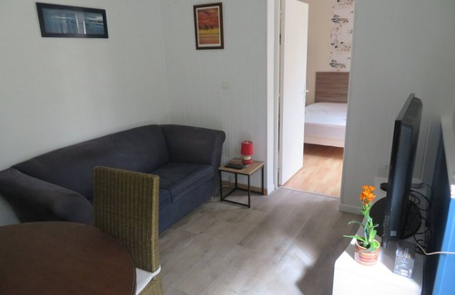 Basly Appartement | Appart' Basly - 10min de la plage - avec jardin