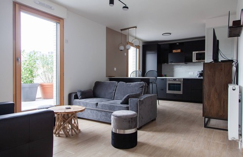 Monmousseau-Verollot Appartement | Appart Chic & Elégant-Métro 7 Leo-Lagrange+Parking