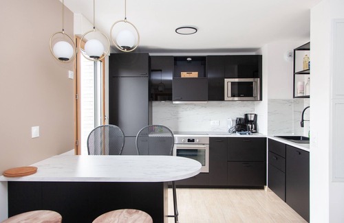 Monmousseau-Verollot Appartement | Appart Chic & Elégant-Métro 7 Leo-Lagrange+Parking