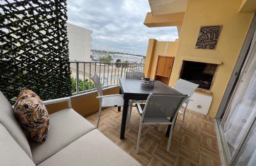 Le Port Appartement | Appart cosy calme Coté port & plage Canet