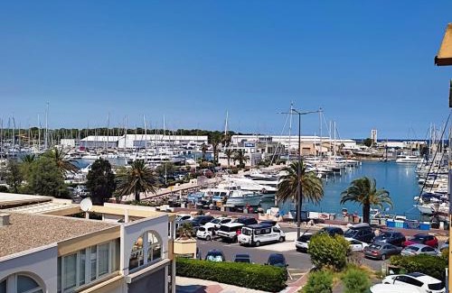 Le Port Appartement | Appart cosy calme Coté port & plage Canet