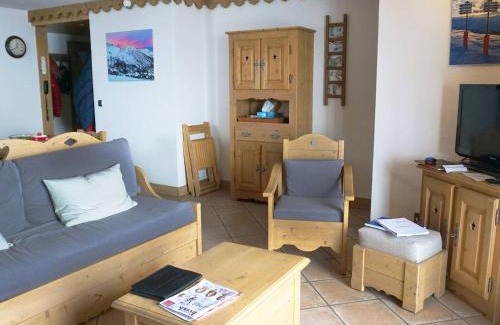 Saint-Martin-de-Belleville Appartement | Appart 4* avec piscine & spa, pied de pistes, 3 ch, 85m² - Saint-Martin-de-Belleville - FR-1-461-8