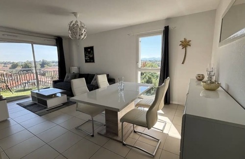 Saint-Martin-de-Seignanx Appartement | Appartement Moderne et Lumineux