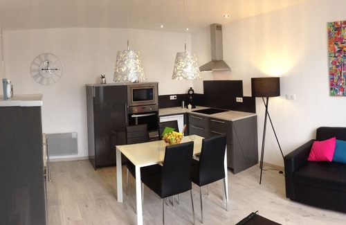Vittel Appartement | L'Appart Thermal meublé design à 250m des Thermes de Vittel