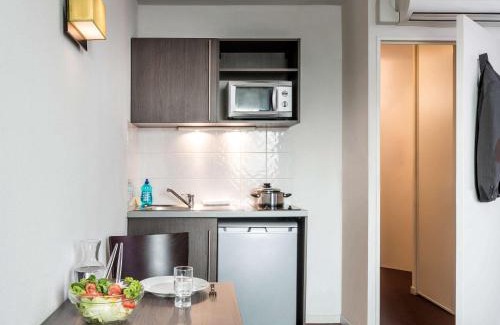 Le Port sous la Lune Appartement | Appart'hotel Vacancéole Paris Quai de Marne