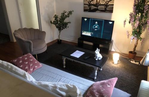 Aurillac Appartement | Appart'Hotel Victor Hugo et sa pizza offerte