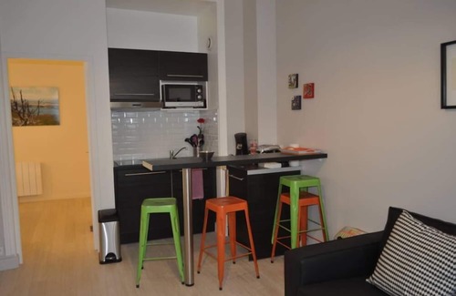 Centre Erlon Appartement | Appart' hyper centre Reims 70€, Parking Box Privé 4 pers,