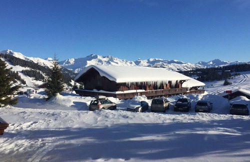 Les Saisies Appartement | APPART LES SAISIES, VILLAGE DES LAPONS, 6 PERS, PISCINE ET PARKING COUVERT
