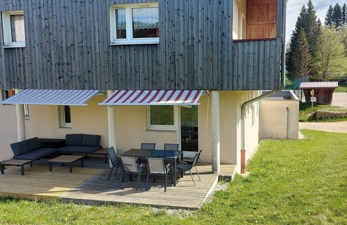 Premanon Appartement | Appart Spacieux rez de Chaussée. 6 Pers + 1 Bébé. Station des Rousses-prémanon
