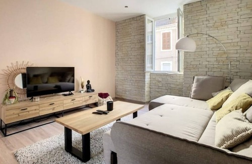 Dufau-Tourasse Appartement | Appart T2, 4 Places, à 5 Minutes du Centre Ville !
