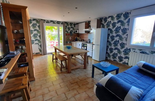 Olonne-sur-Mer Appartement | Appart. T2 en rez de Jardin, proche océan, marais salants et pistes cyclables