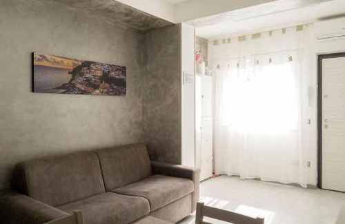 Agropoli Appartement | Appartamento 4 posti letto, vicino al centro e al mare, con terrazza, aria condizionata, parcheggio privato e wifi