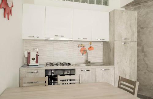 Agropoli Appartement | Appartamento 4 posti letto, vicino al centro e al mare, con terrazza, aria condizionata, parcheggio privato e wifi