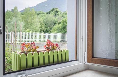 Cesclans Appartement | Appartamento Ai Crocus