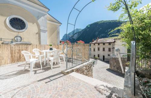 Canale di Tenno Appartement | Appartamento Ania vista castello