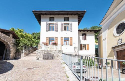 Canale di Tenno Appartement | Appartamento Ania vista castello