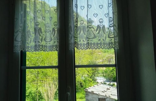 Prati Appartement | Appartamento arredato uso turistico "La Nocciola"