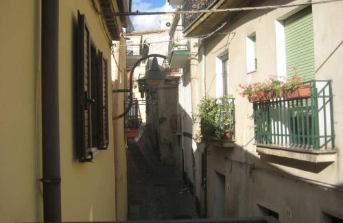 Calopezzati Maison | Appartamento Bilocale in centro storico Calopezzati