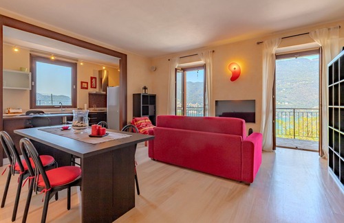 Blevio Appartement | Appartamento con vista panoramica sul Lago di Como