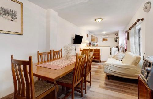 Bannio Anzino Appartement | Appartamento da Adri e Eli