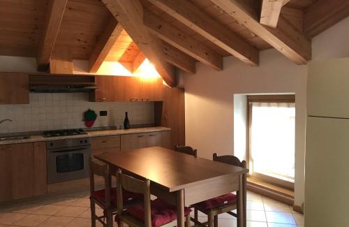 Ronzo-Chienis Appartement | Appartamento da Pia e Rinaldo