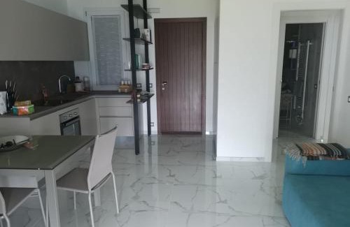Tavernola Appartement | Appartamento Daniela