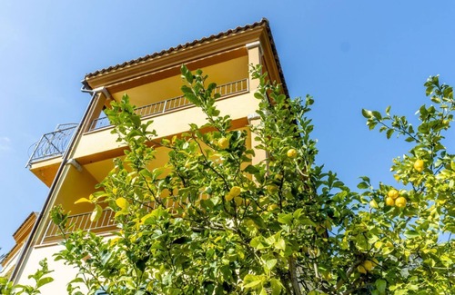Schifoni Appartement | Appartamento Dodi | Premier étage, Chambre et vue sur la véranda!