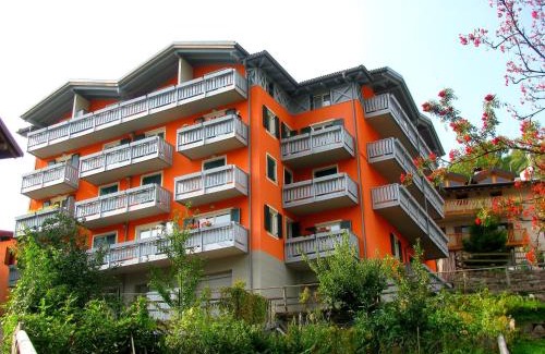 Baselga di Pine Appartement | appartamento Dossalt vista lago Serraia a 20 minuti da Trento, WI-FI e parcheggio gratuiti