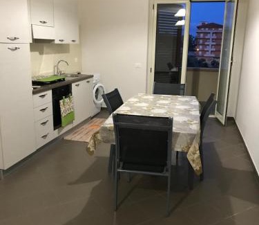 Sant'Ilario dello Ionio Appartement | Appartamento fronte spiaggia climatizzato