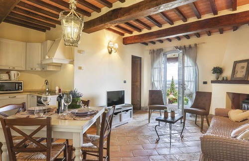 Chianni Appartement | Appartamento Ginepro - Borgo in Chianni by Interhome
