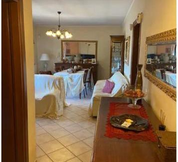 Rome Province Appartement | Appartamento grande e luminoso