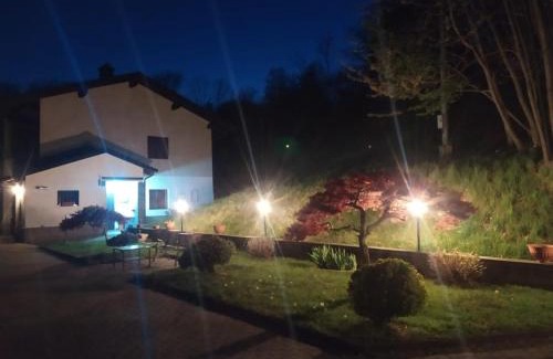 Rueglio Appartement | Appartamento La Casa nel Bosco