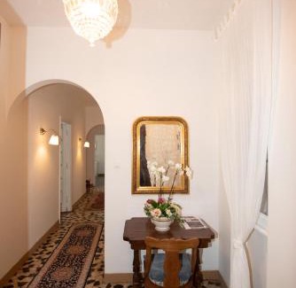 Quartiere XVII Trieste Appartement | Appartamento Luminoso con vista su Villa Ada