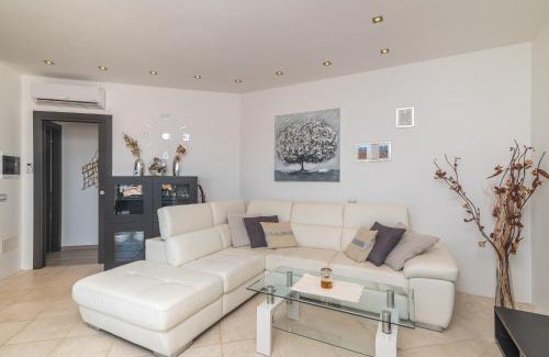 Porto Pozzo Maison | Appartamento Porto Pozzo