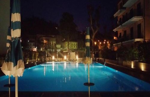 Imperia Appartement | Appartamento Vista mare con Piscina Cala di Sole