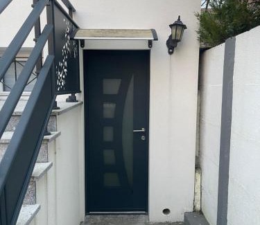 Sainte-Genevieve-des-Bois Appartement | Appartement F1 IDF ,4 pers