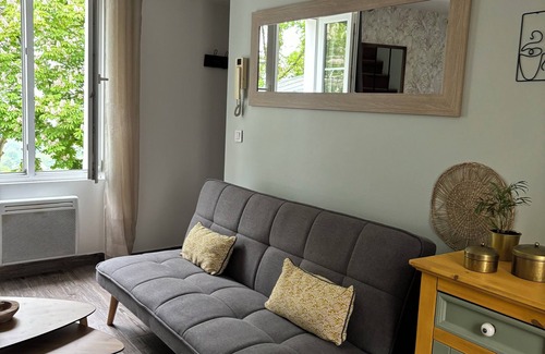 Chennevieres-sur-Marne Appartement | Appartement en Duplex Chaleureux et Confortable Comprenant Deux Pièces