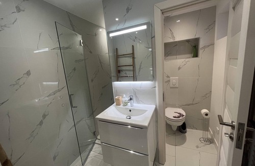 Illkirch-Graffenstaden Appartement | Appartement T2 au calme , 2 à 4 personnes, parking privé, entièrement équipé .