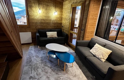 Les Avanchers-Valmorel Appartement | Appartement Duplex type chalet contemporain, 3 ch 2 Sdb, 6/7pers, skis aux pieds