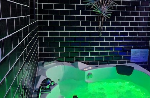 Verneuil-sur-Avre Appartement | Appartement jacuzzi Gold&Night
