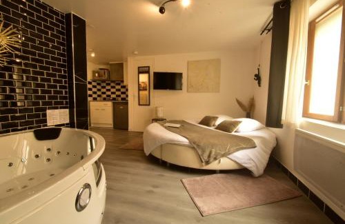 Verneuil-sur-Avre Appartement | Appartement jacuzzi Gold&Night