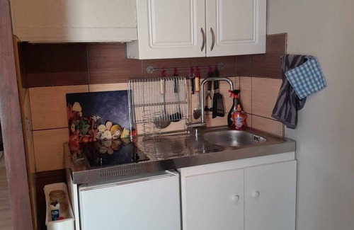 Villeneuve-les-Beziers Appartement | Appartement T2 - Canal du Midi - Villeneuve les Béziers