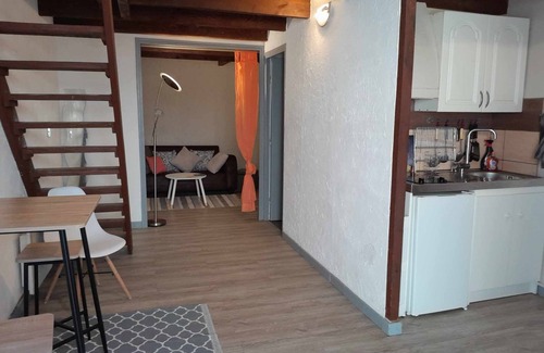 Villeneuve-les-Beziers Appartement | Appartement T2 - Canal du Midi - Villeneuve les Béziers