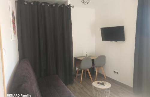 La Boissiere-des-Landes Appartement | Appartement T2 meublé - Entrée indépendante