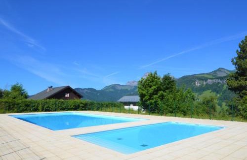 Notre-Dame-de-Bellecombe Appartement | Appartement cosy à Notre-Dame-de-Bellecombe, piscine, skis aux pieds - FR-1-505-74